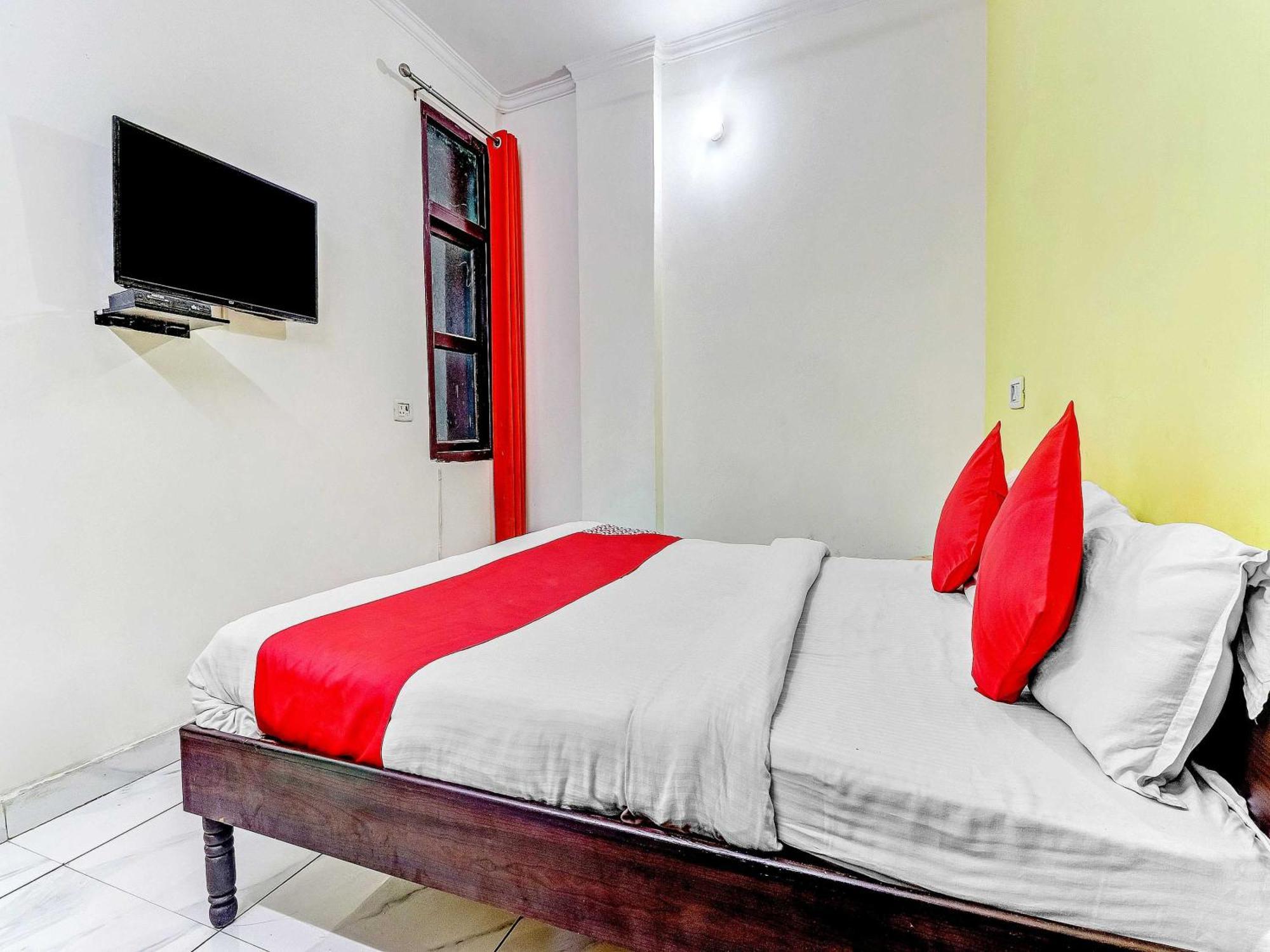 Hotel O Cozy Stay Delhi  Buitenkant foto