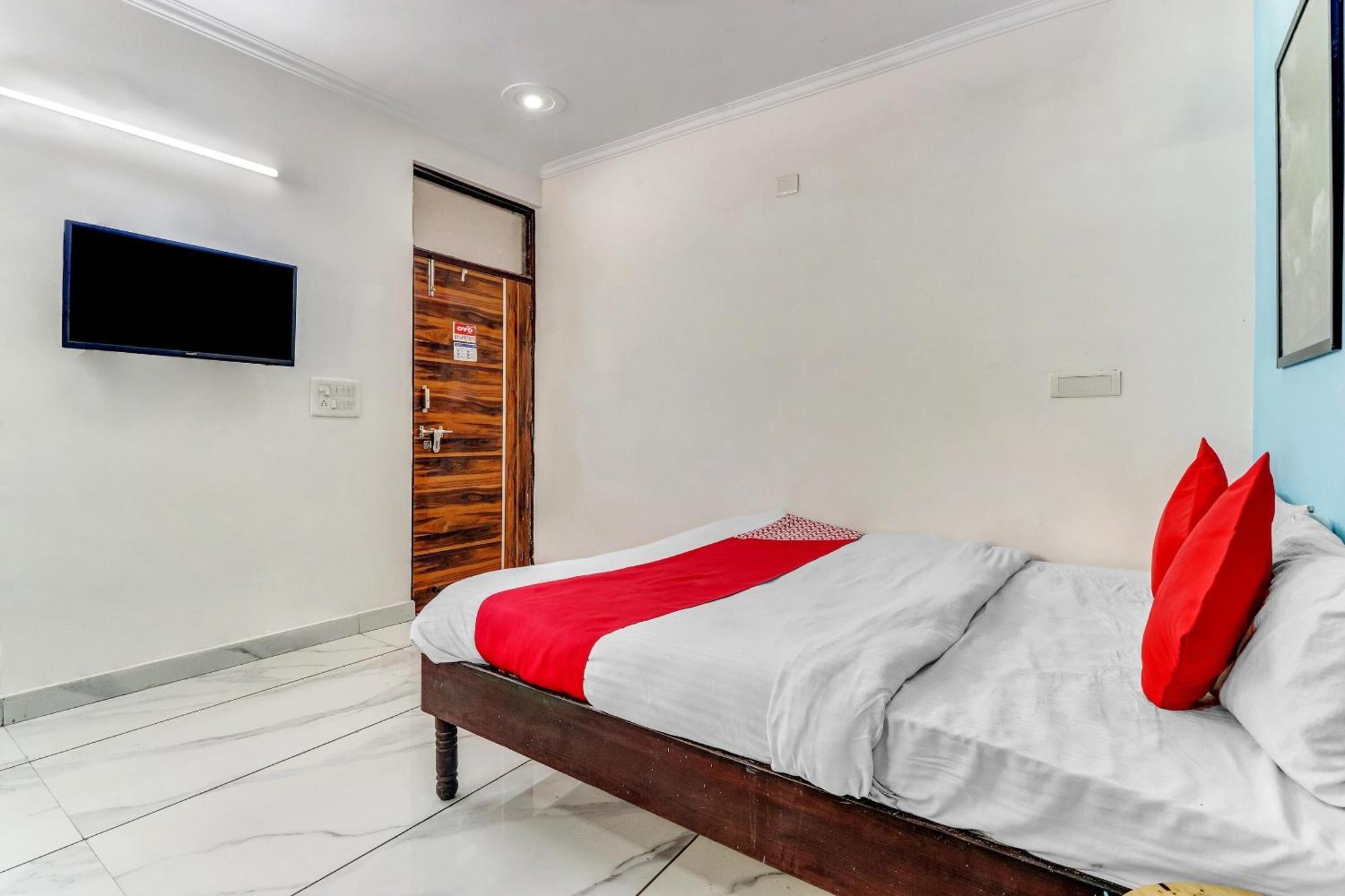 Hotel O Cozy Stay Delhi  Buitenkant foto
