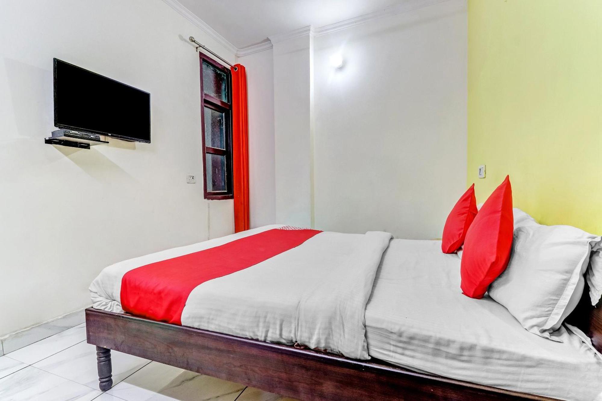 Hotel O Cozy Stay Delhi  Buitenkant foto